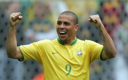 Les adieux de Ronaldo au monde du foot (vidéo)