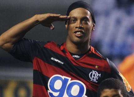 Quand un gardien veut dribbler Ronaldinho… (vidéo)